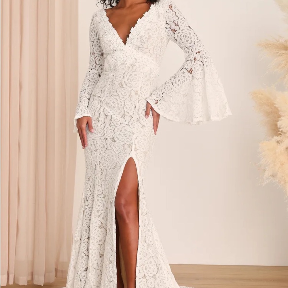 Lulus Duchess Ivory Lace Bell Sleeve Maxi Dress